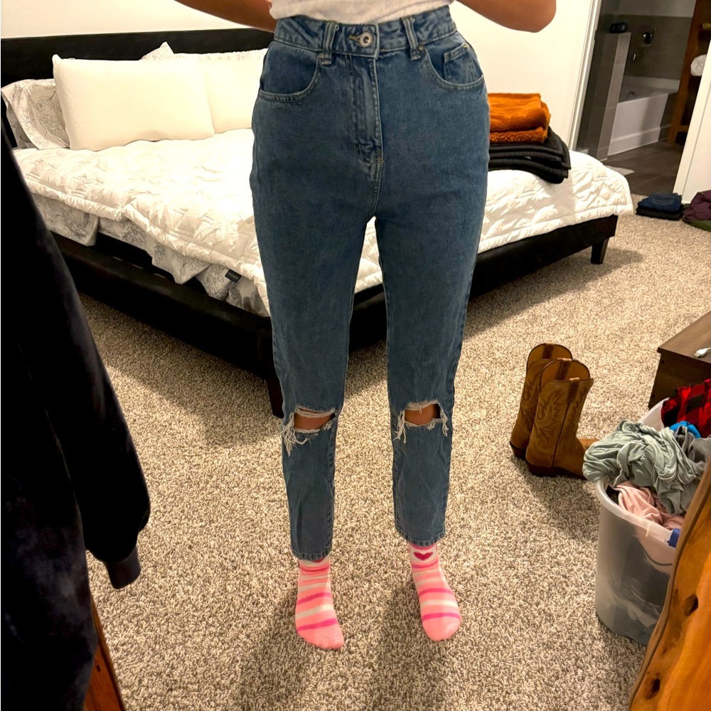 High-waisted, straight-leg denim jeans